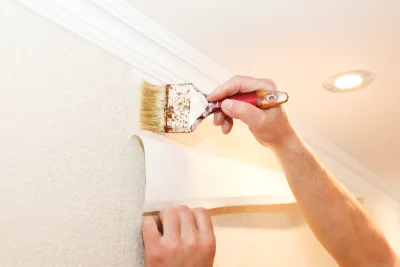 Pose de papier peint à Conca — revêtements muraux et toiles de verre